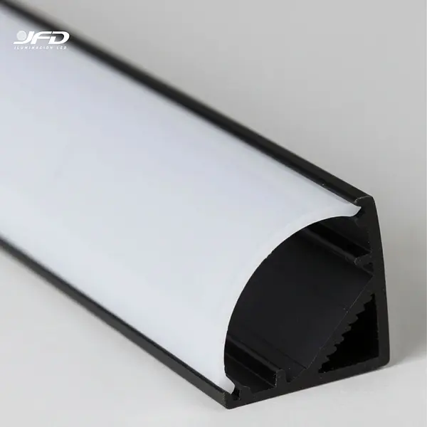 Perfil Esquinero Opalizado 3mt Negro - Plug Y Buclery-58